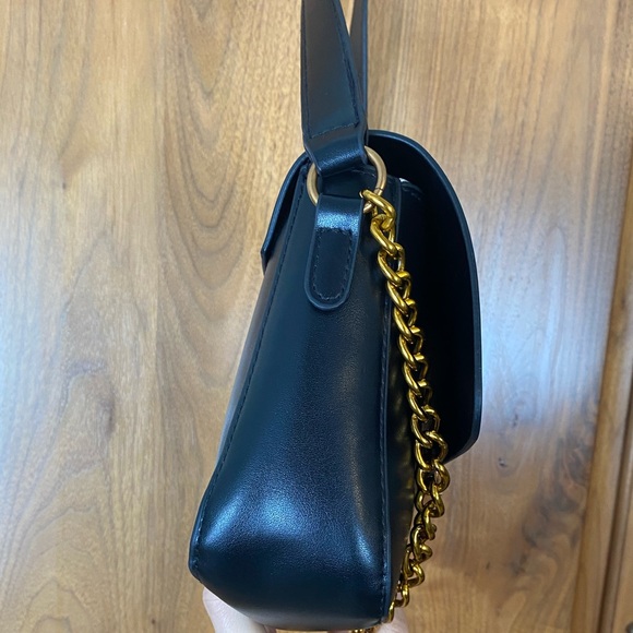 New Designer Inspired Vegan Faux Leather Shoulder Bag Golden Chain Strap NWT - Picture 11 of 15